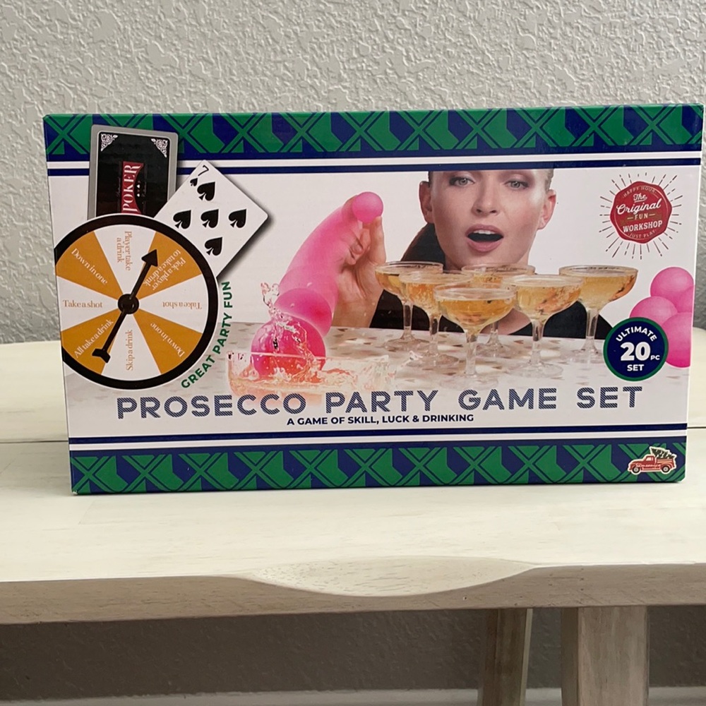 NEW Prosecco pong party game set